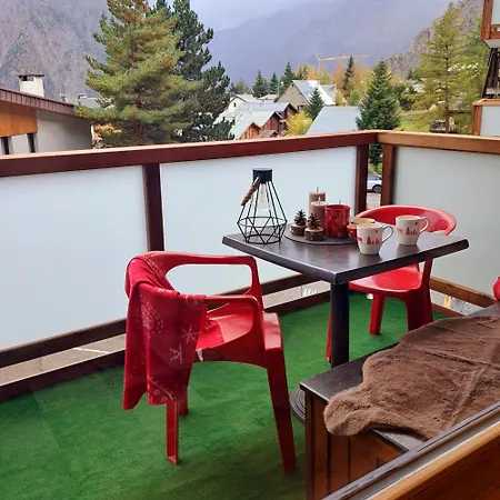 2 Alpes Style Au Pied De Telesiege Du Diable レ・デュー・アルプ